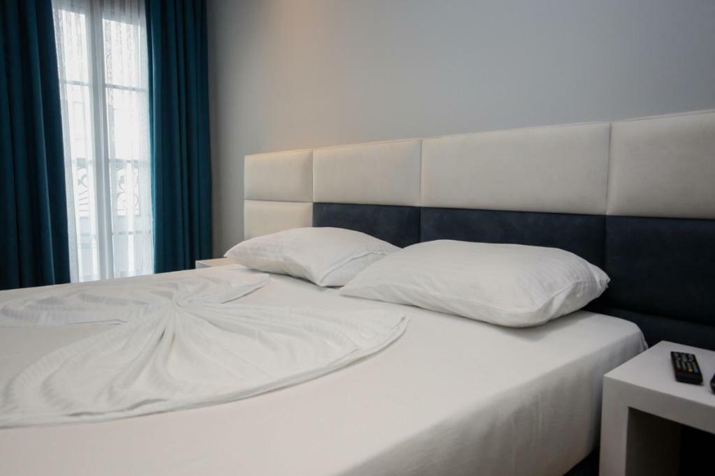 Lubjana Hotel Дуррес Екстер'єр фото