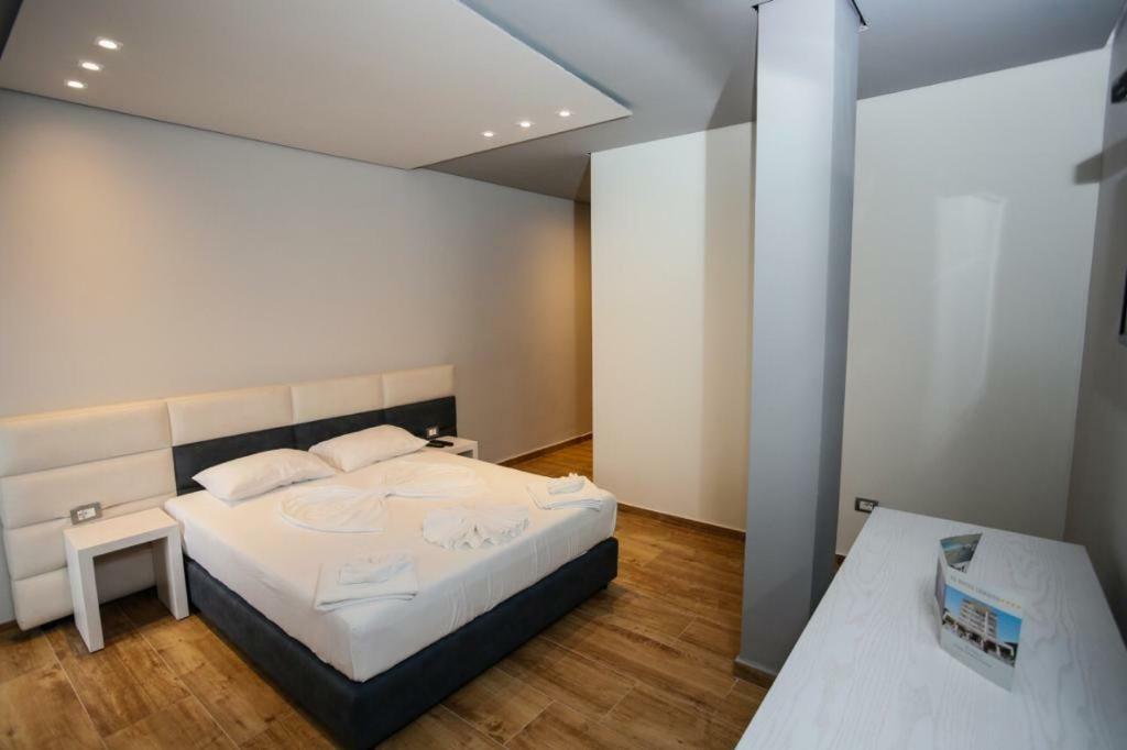 Lubjana Hotel Дуррес Екстер'єр фото
